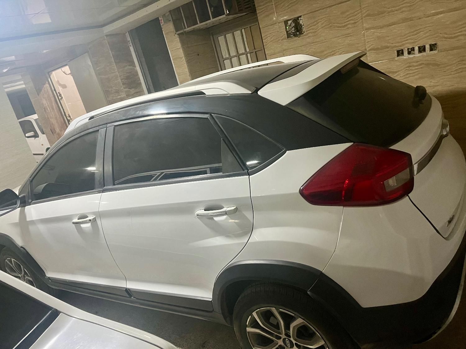 خودرو ام وی ام، X22 آگهی ann_18154067