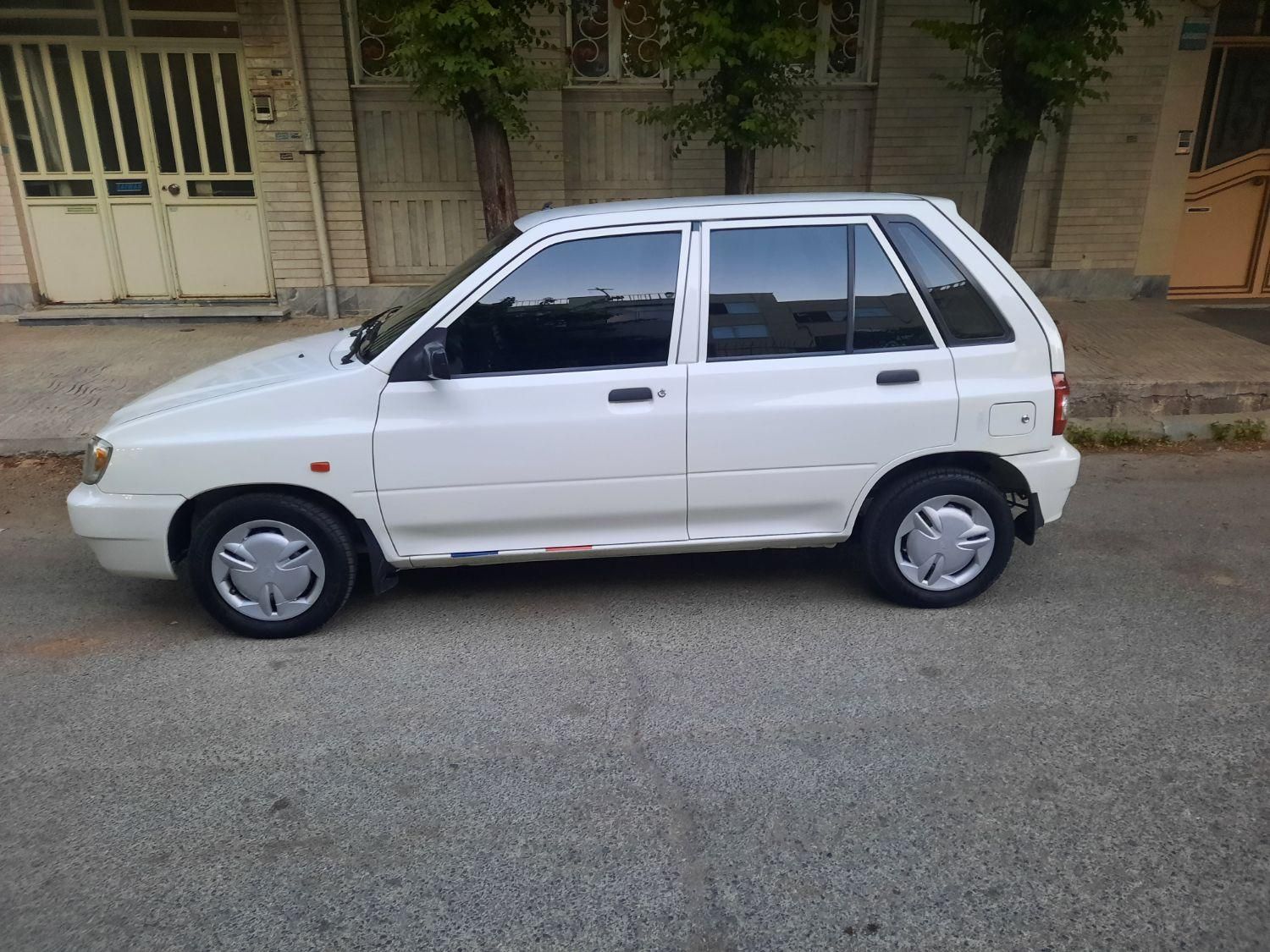 خودرو پراید، 111 آگهی ann_18154697
