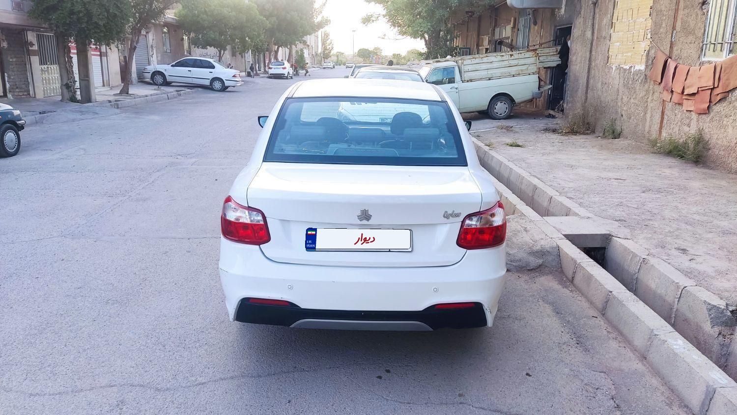 ساینا S دنده ای بنزینی - 1402