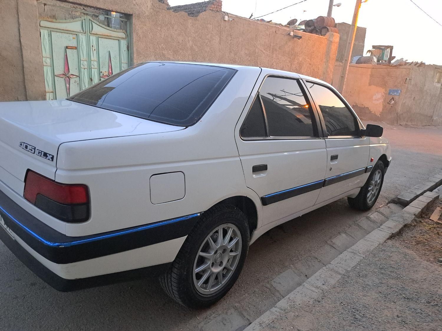 پژو 405 بنزینی GLX - TU5 - 1390