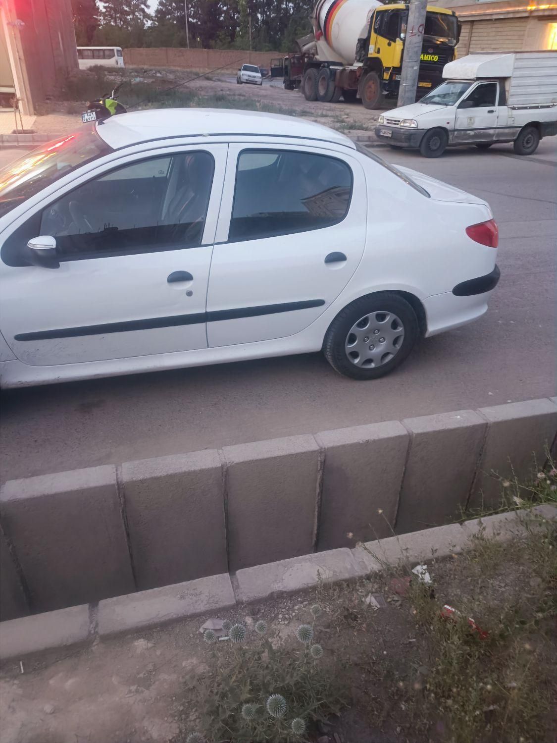 پژو 206 SD v8 - 1393