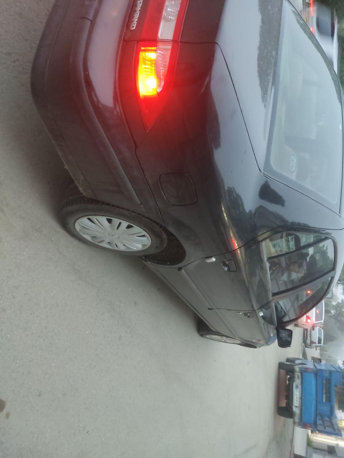 سمند LX XU7 - 1396