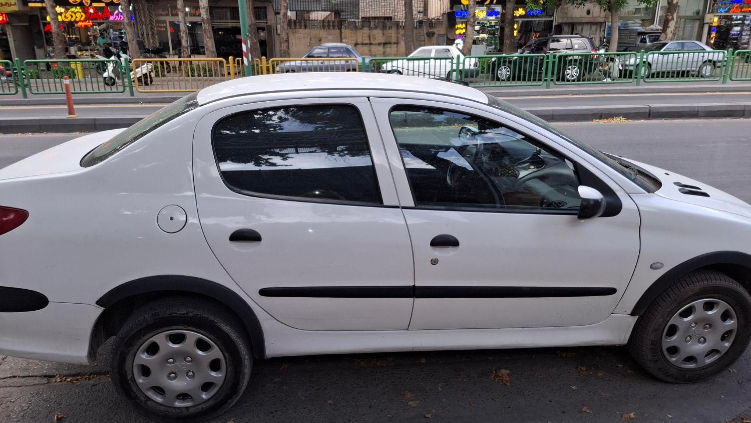 پژو 206 SD v8 - 1390