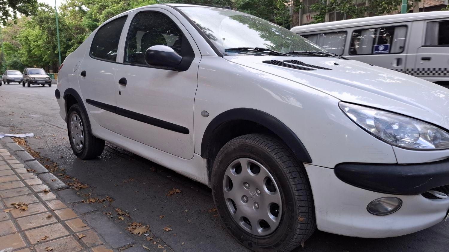 پژو 206 SD v8 - 1390