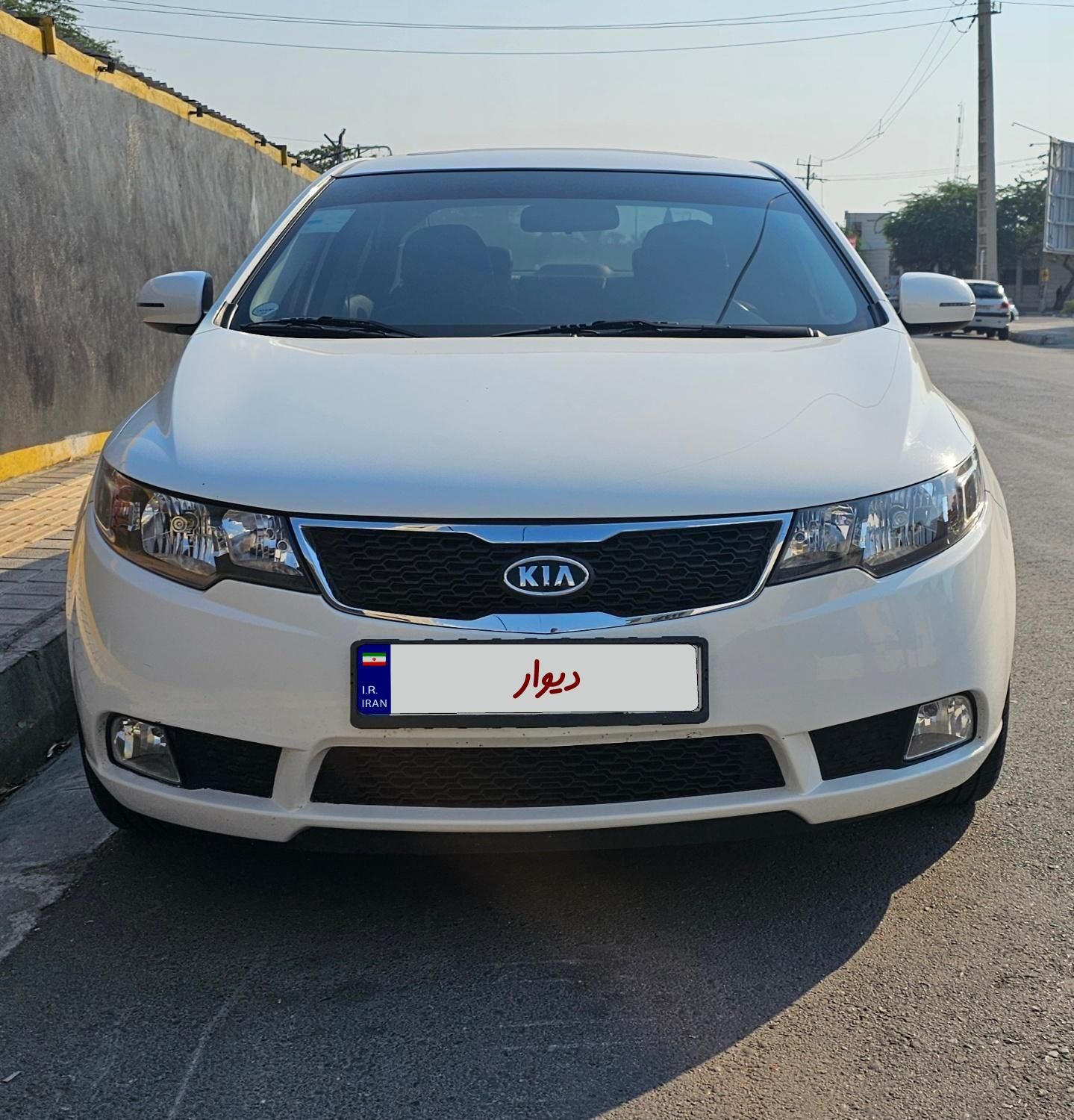خودرو کیا، سراتو مونتاژ آگهی ann_18157507