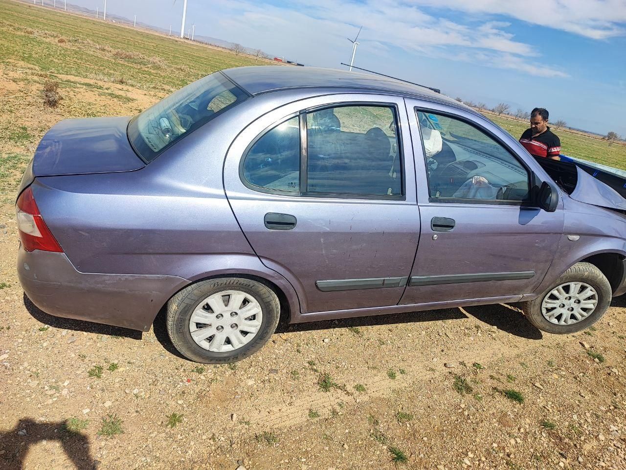 تیبا صندوق دار LX - 1391