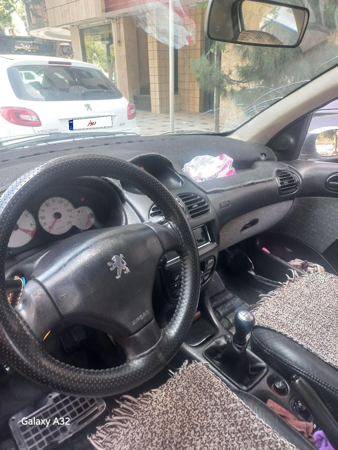 پژو 206 SD v8 - 1390