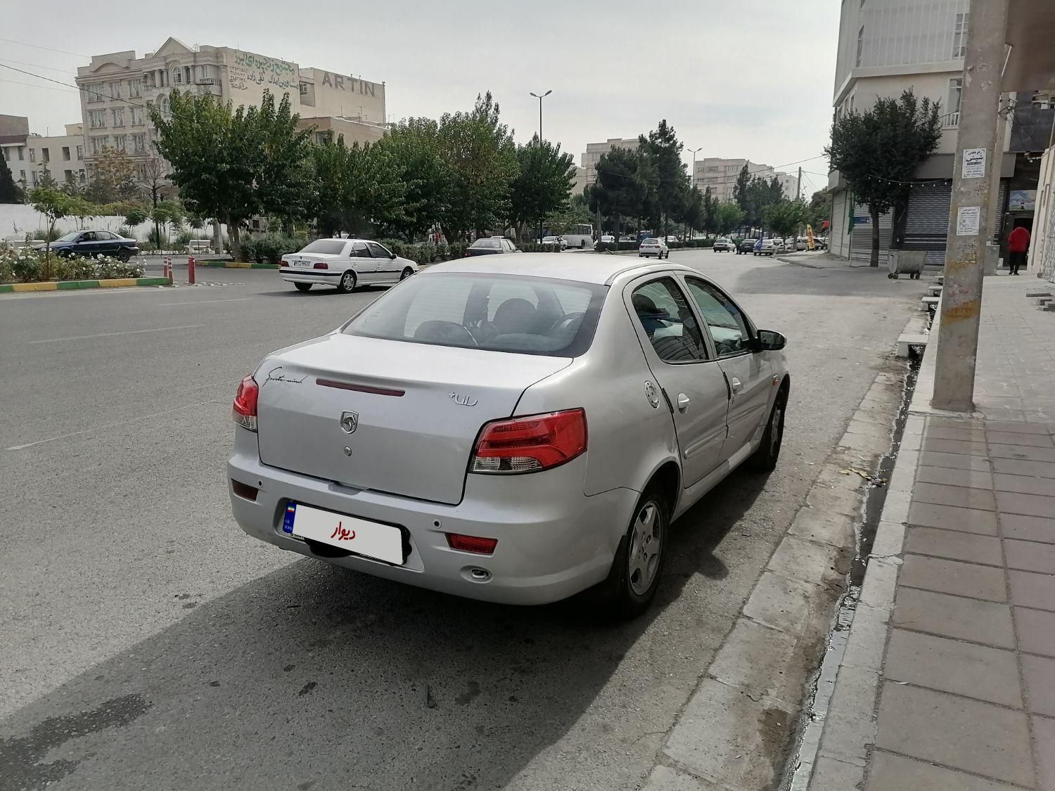 رانا پلاس دنده‌ای - 1401