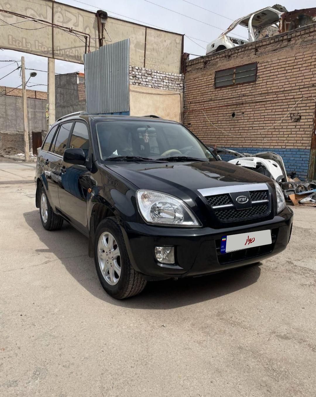 ام وی ام X33 دنده‌ای ساده - 2012