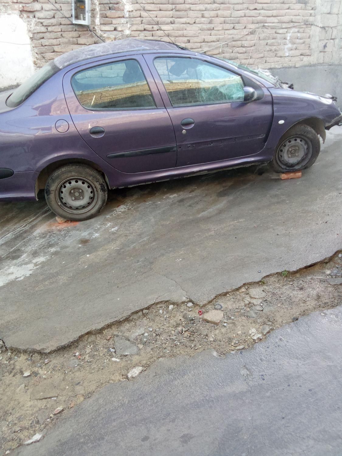 پژو 206 SD v8 - 1393