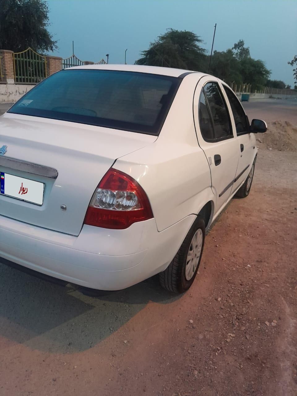 تیبا صندوق دار EX - 1395