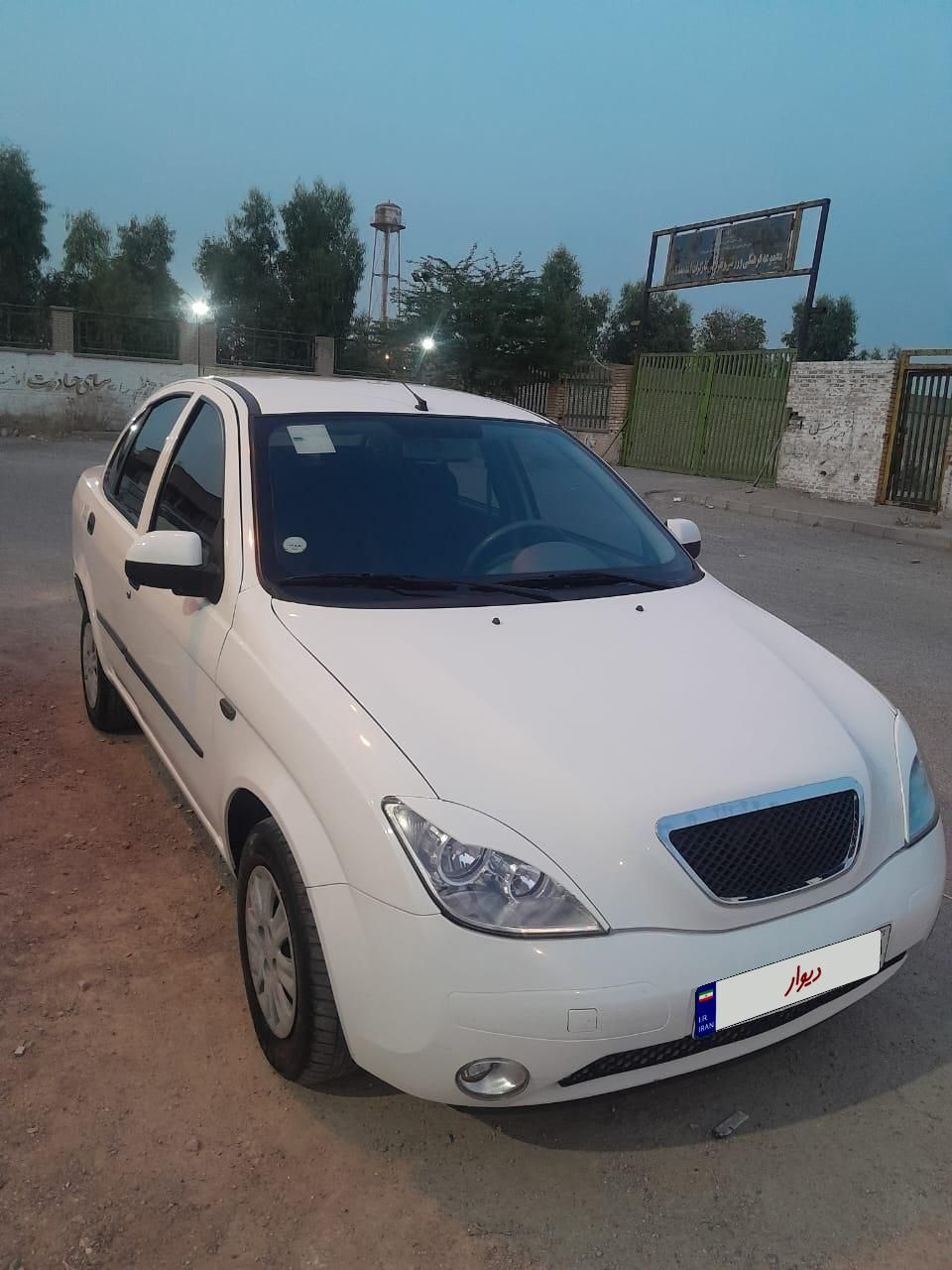 تیبا صندوق دار EX - 1395