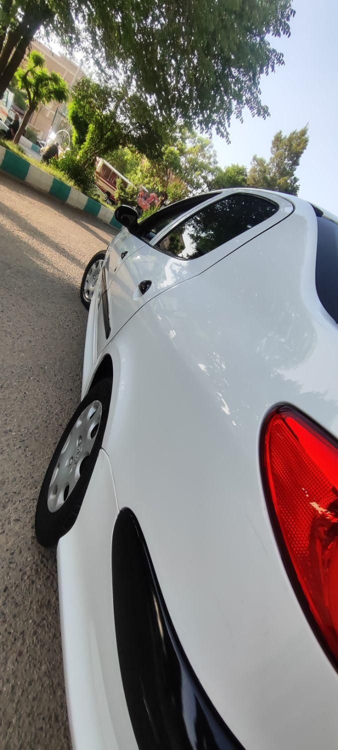 پژو 206 SD v8 - 1390