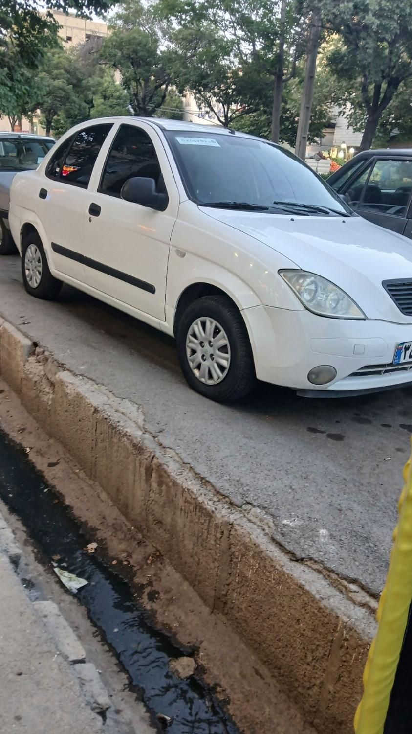 تیبا صندوق دار EX - 1395