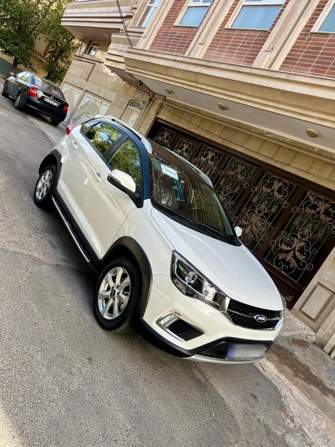 خودرو ام وی ام، X22 آگهی ann_18166090