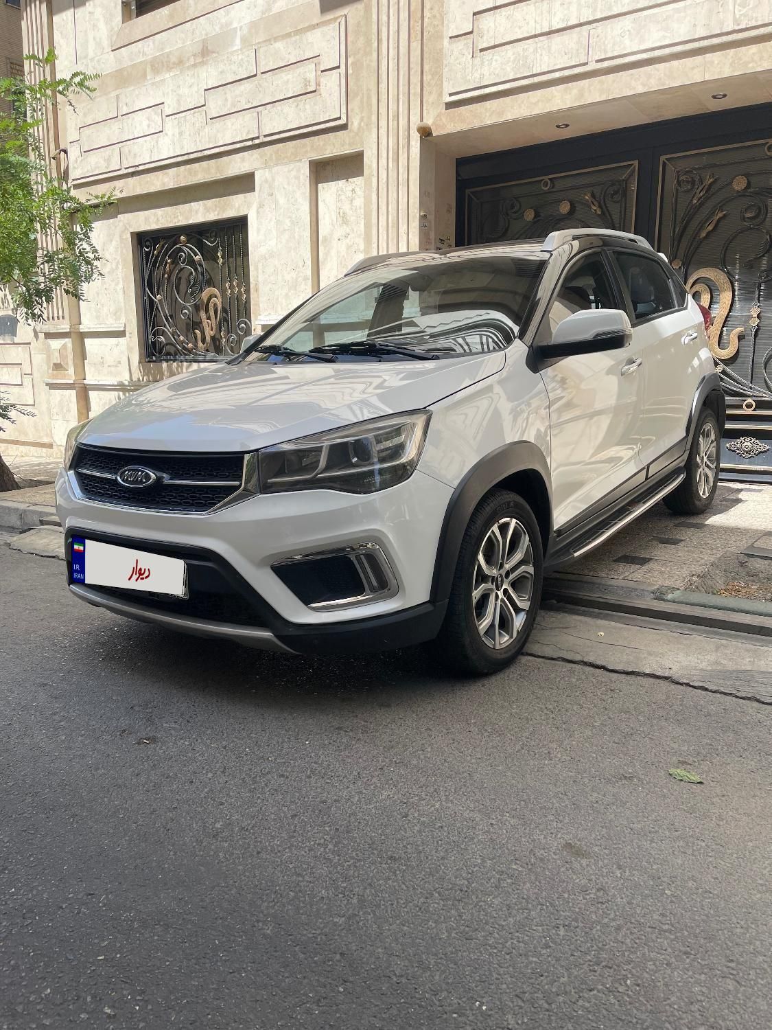 خودرو ام وی ام، X22 آگهی ann_18166585