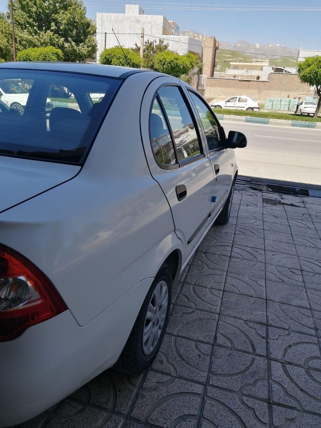 تیبا صندوق دار SX - 1401