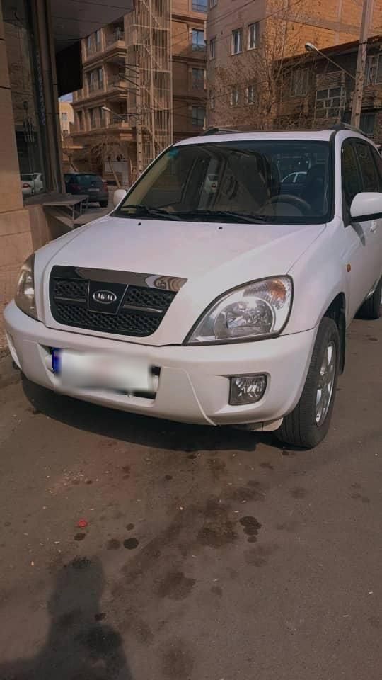 ام وی ام X33 دنده‌ای ساده - 2012