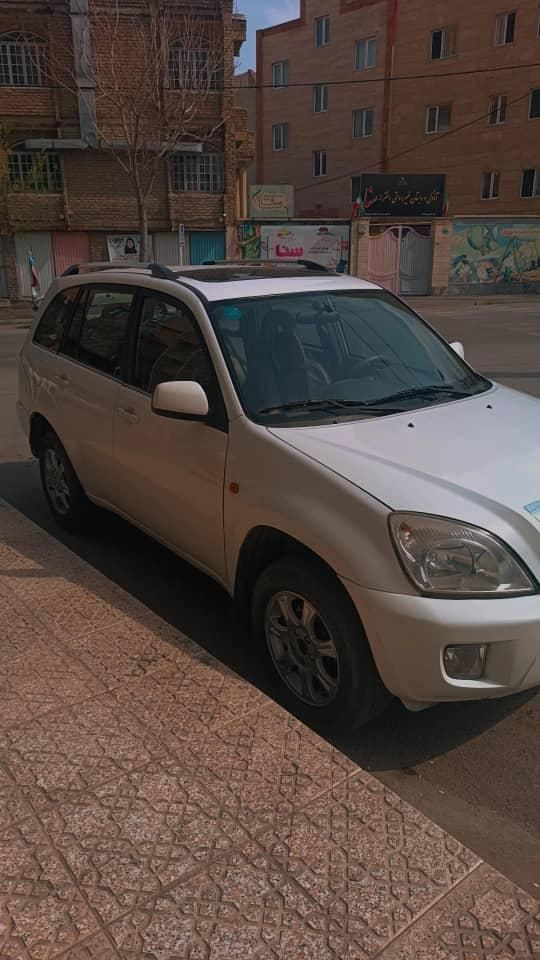 ام وی ام X33 دنده‌ای ساده - 2012