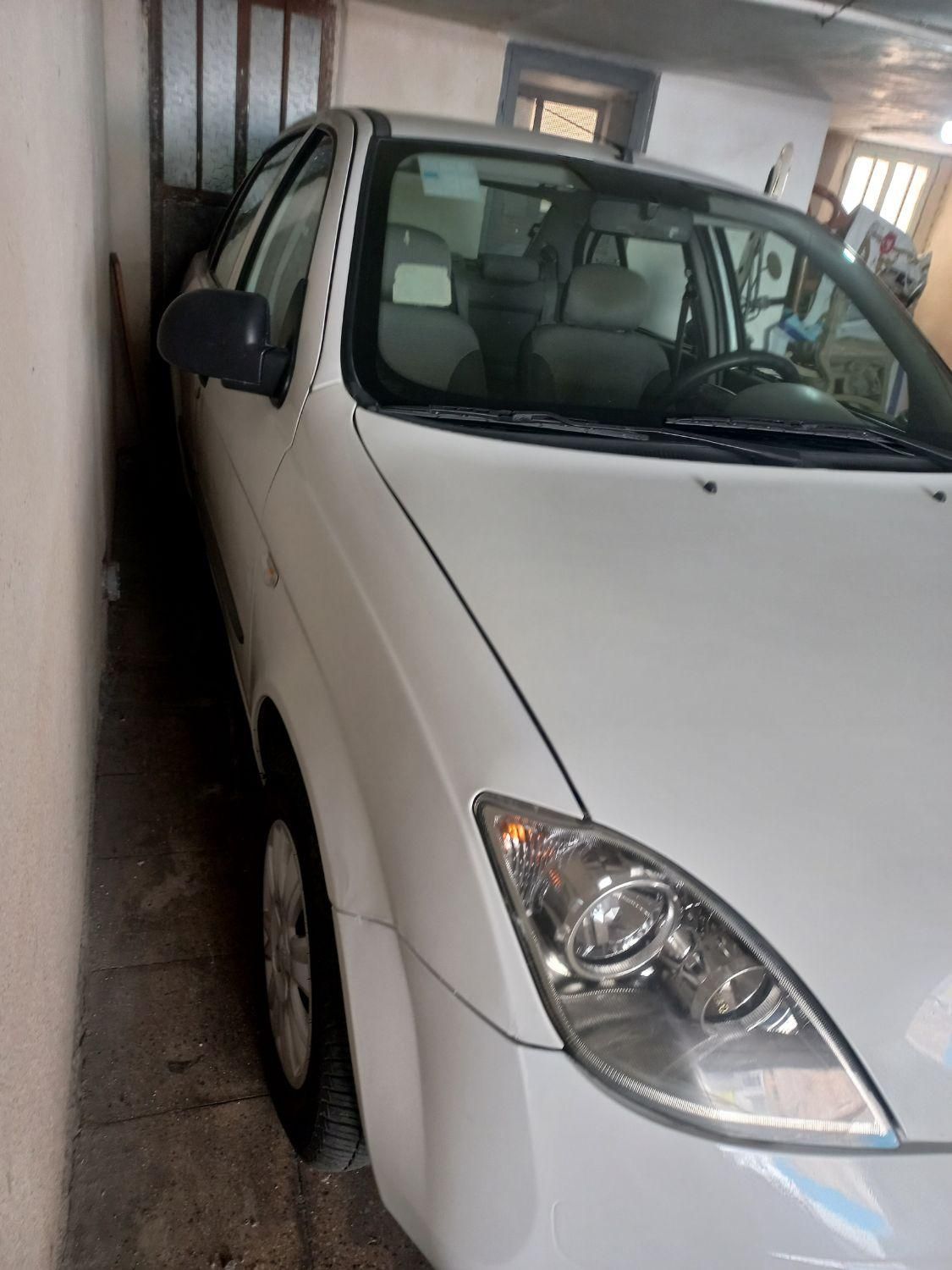تیبا صندوق دار SX - 1400