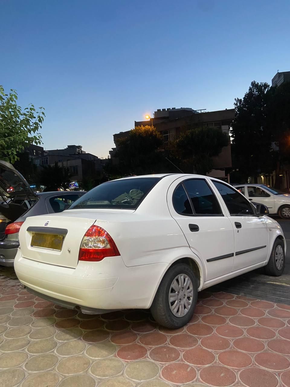 تیبا صندوق دار SX - 1400