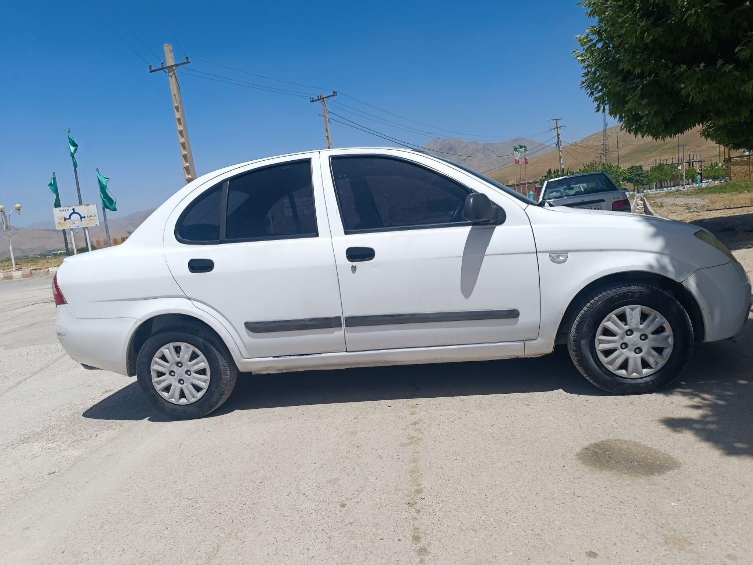 تیبا صندوق دار EX - 1394
