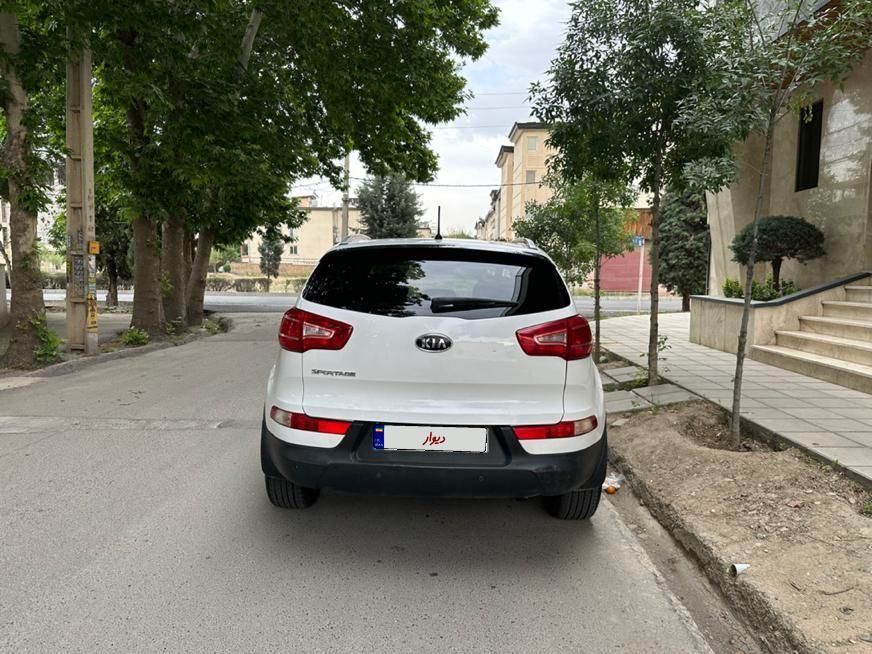 کیا اسپورتیج 4 سیلندر 2400cc - 2011