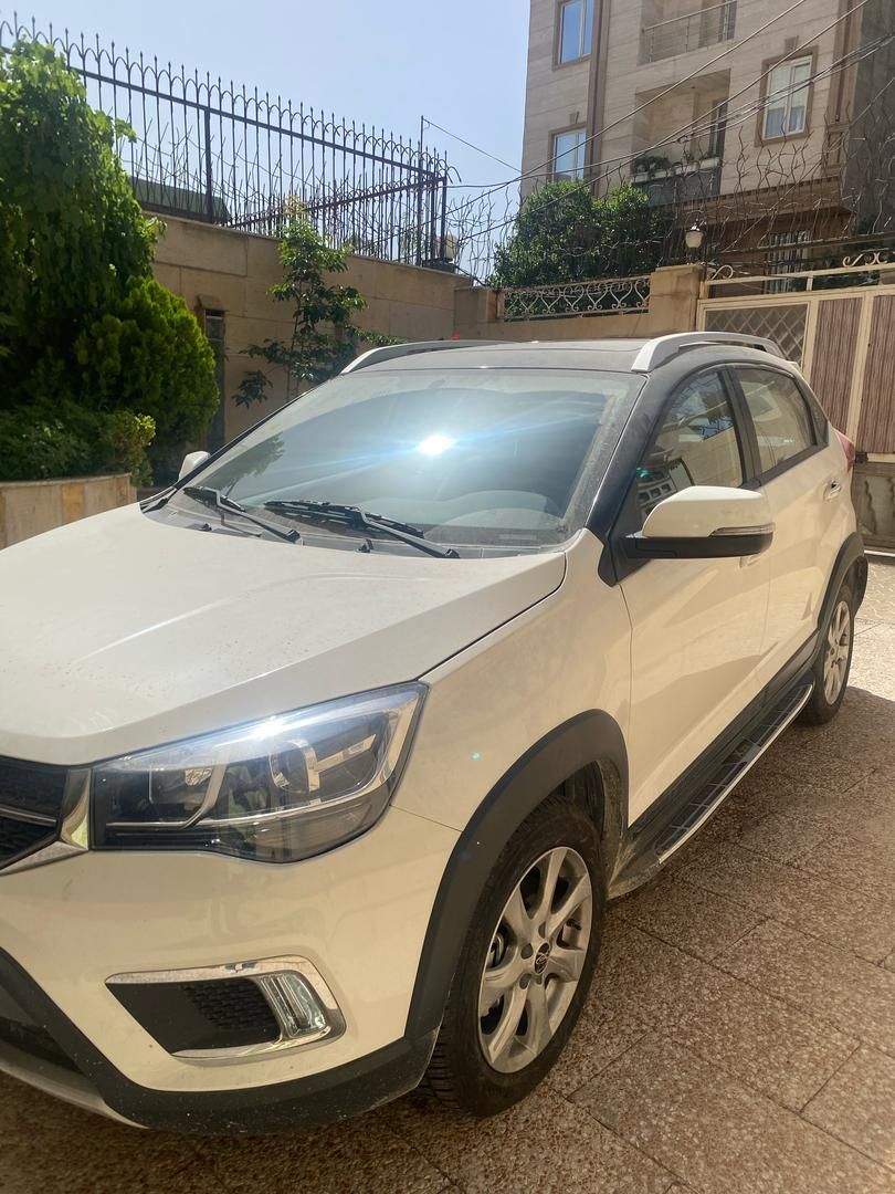 خودرو ام وی ام، X22 آگهی ann_18168478