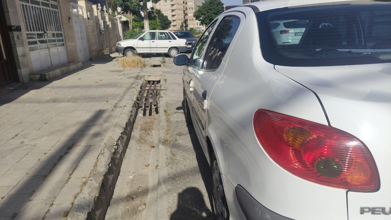 پژو 206 SD v8 - 1393