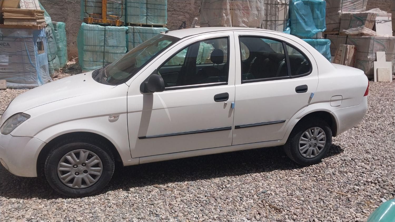 تیبا صندوق دار SX - 1400
