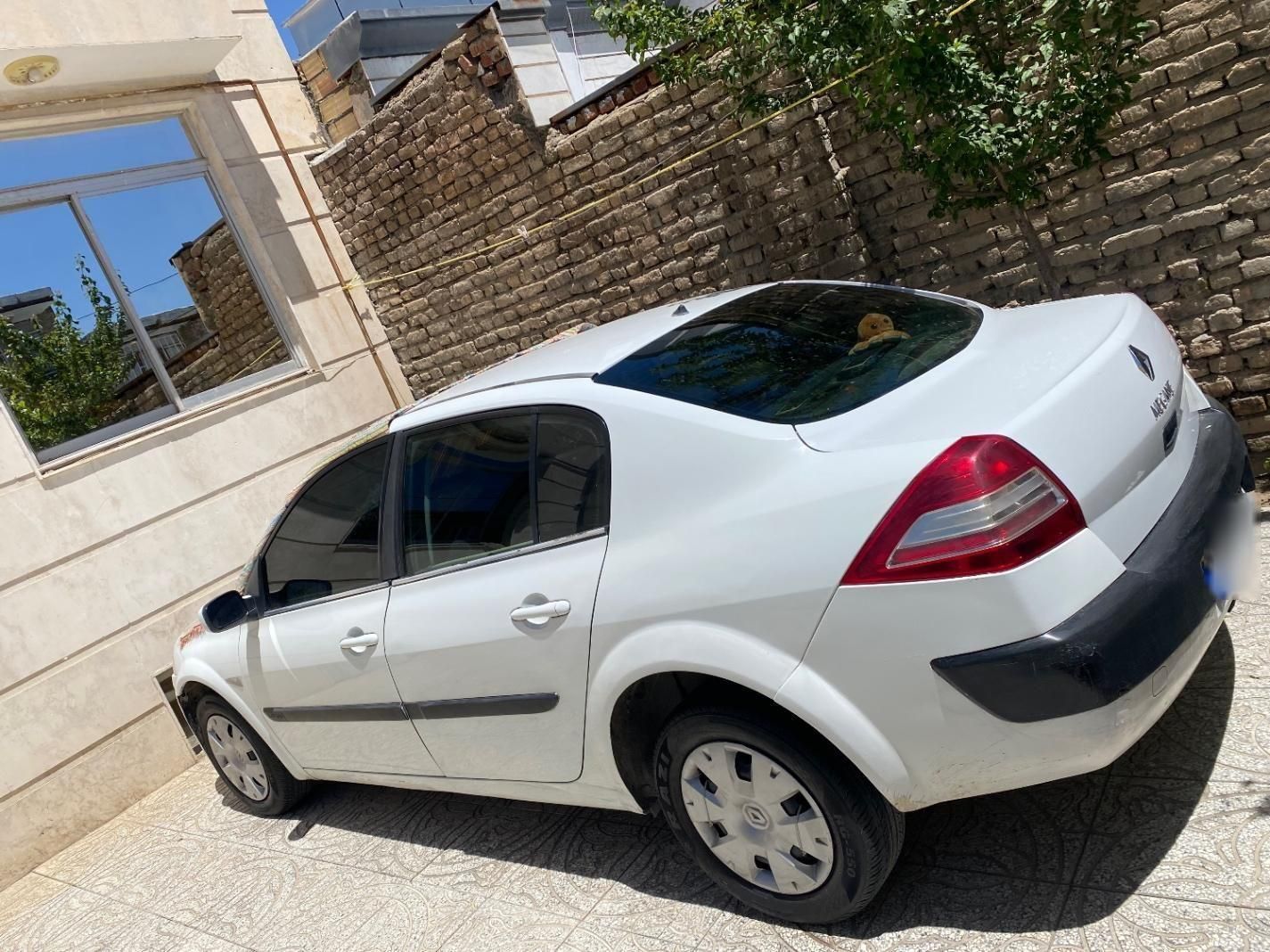 رنو مگان دنده‌ای 1600 - 2006