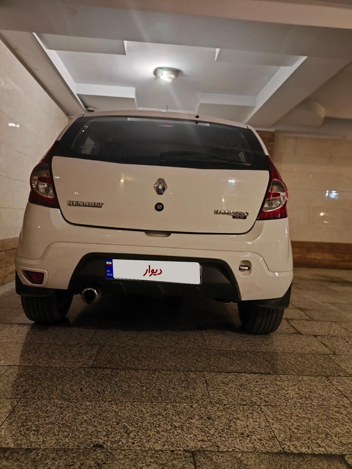 خودرو رنو، ساندرو آگهی ann_18171402