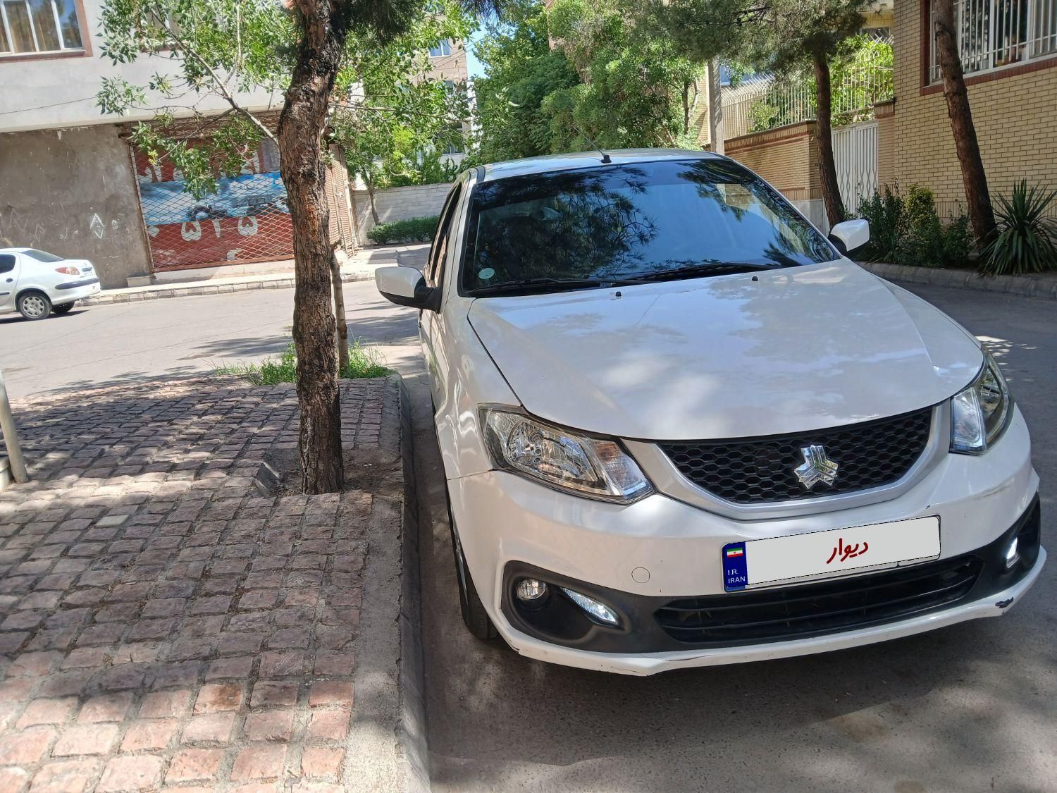 ساینا S دنده ای بنزینی - 1401