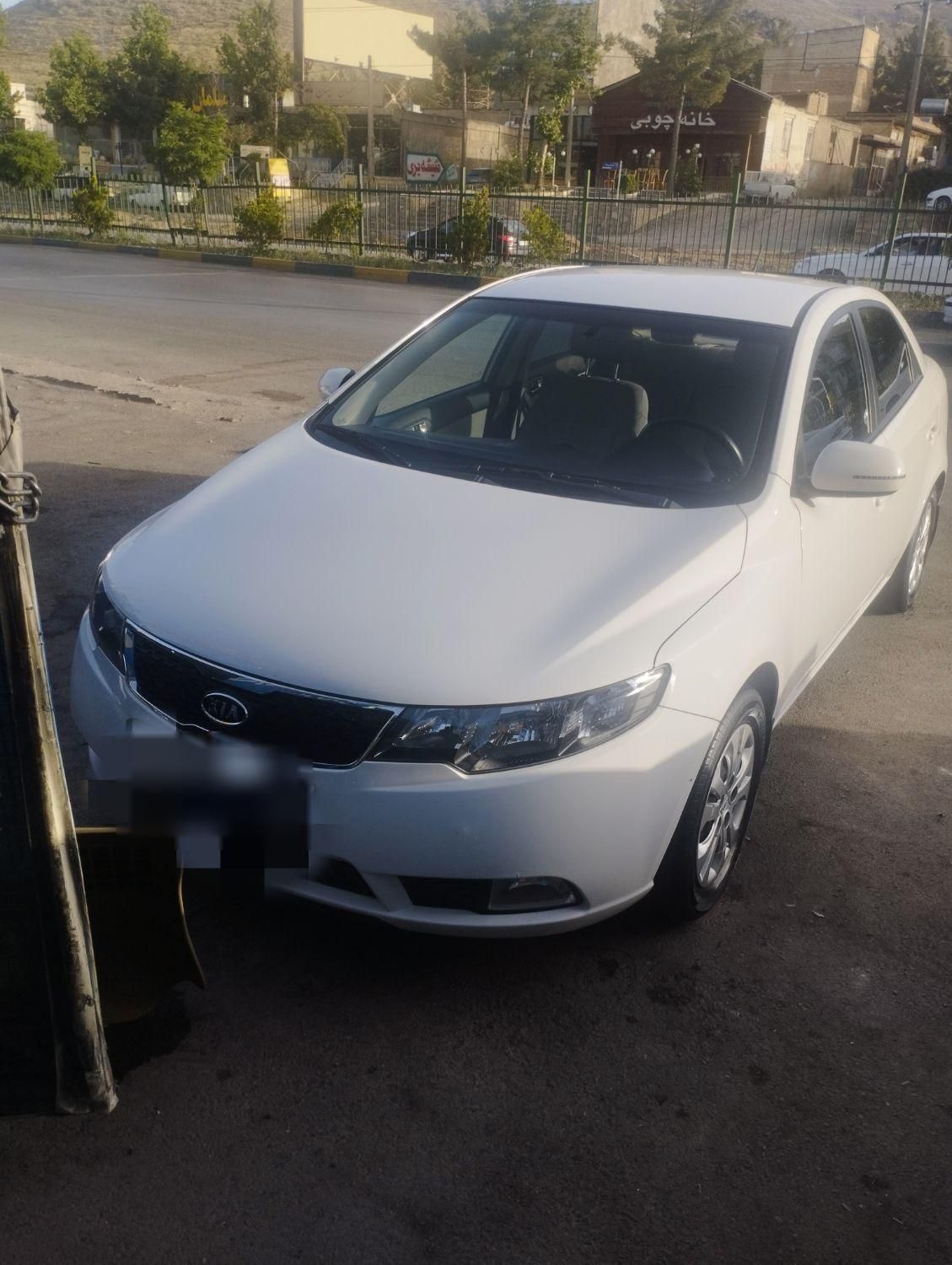 خودرو کیا، سراتو مونتاژ آگهی ann_18173574