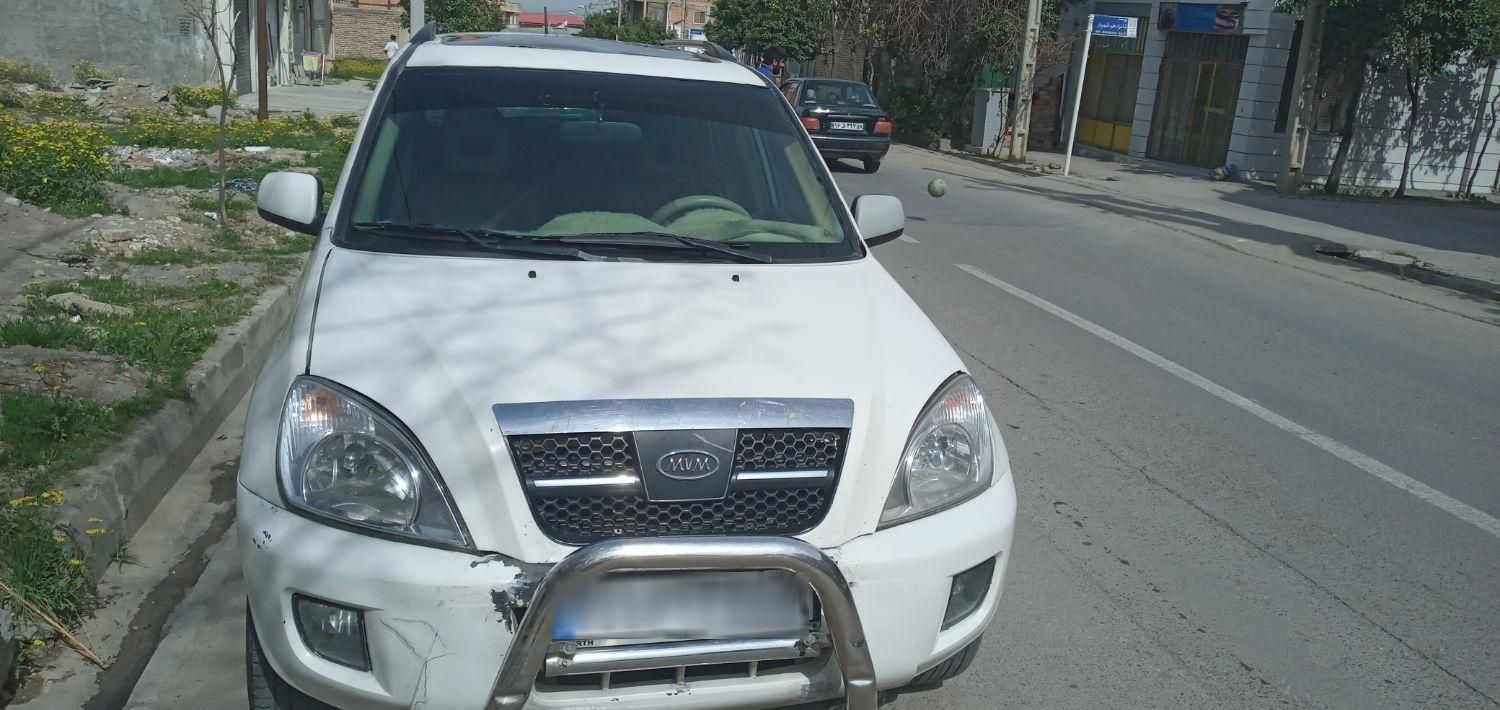 ام وی ام X33 دنده‌ای ساده - 2012