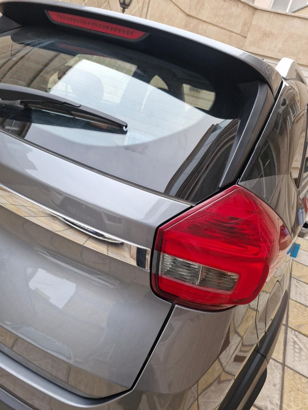 خودرو ام وی ام، X22 آگهی ann_18174487