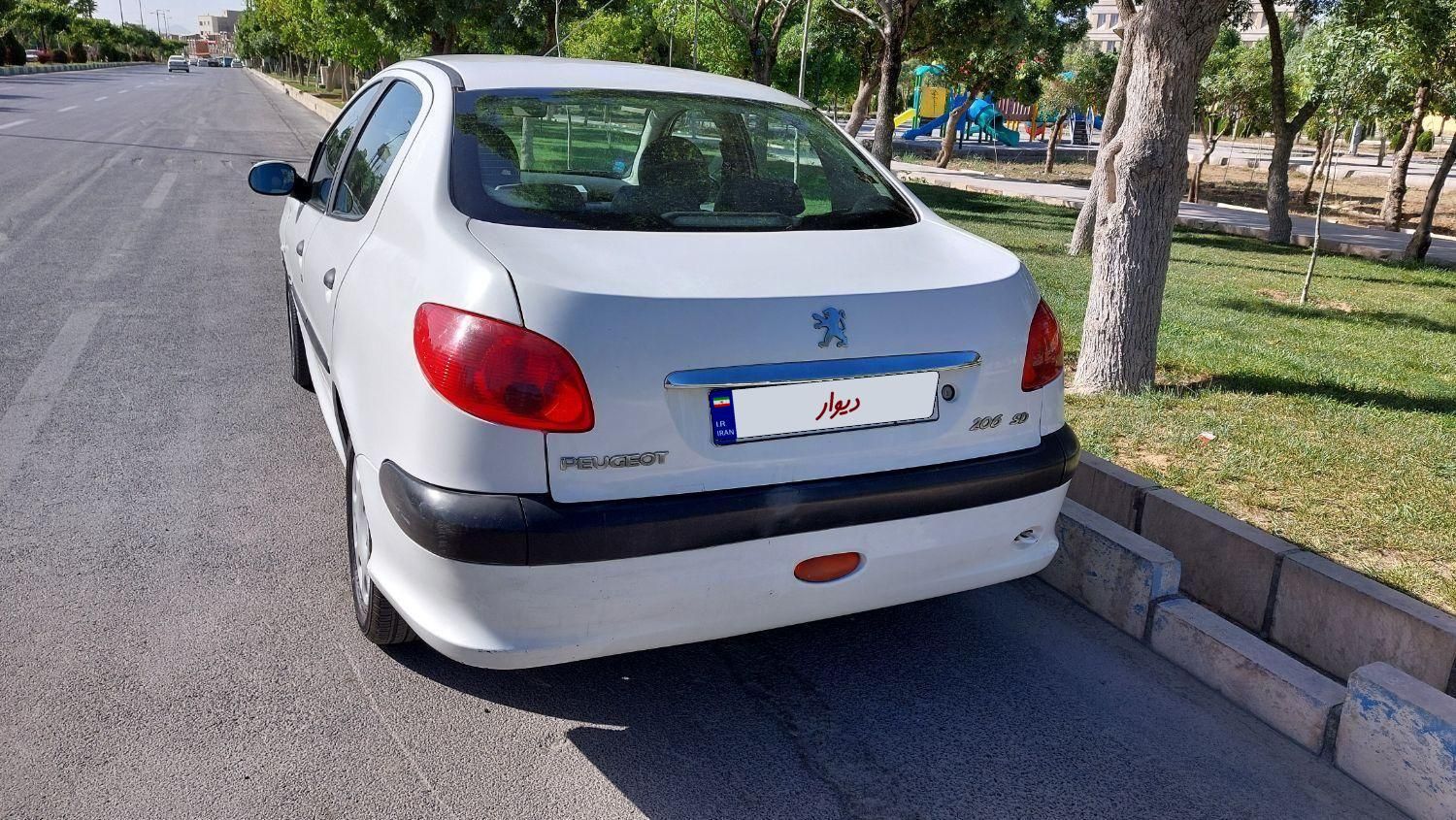 پژو 206 SD v8 - 1390