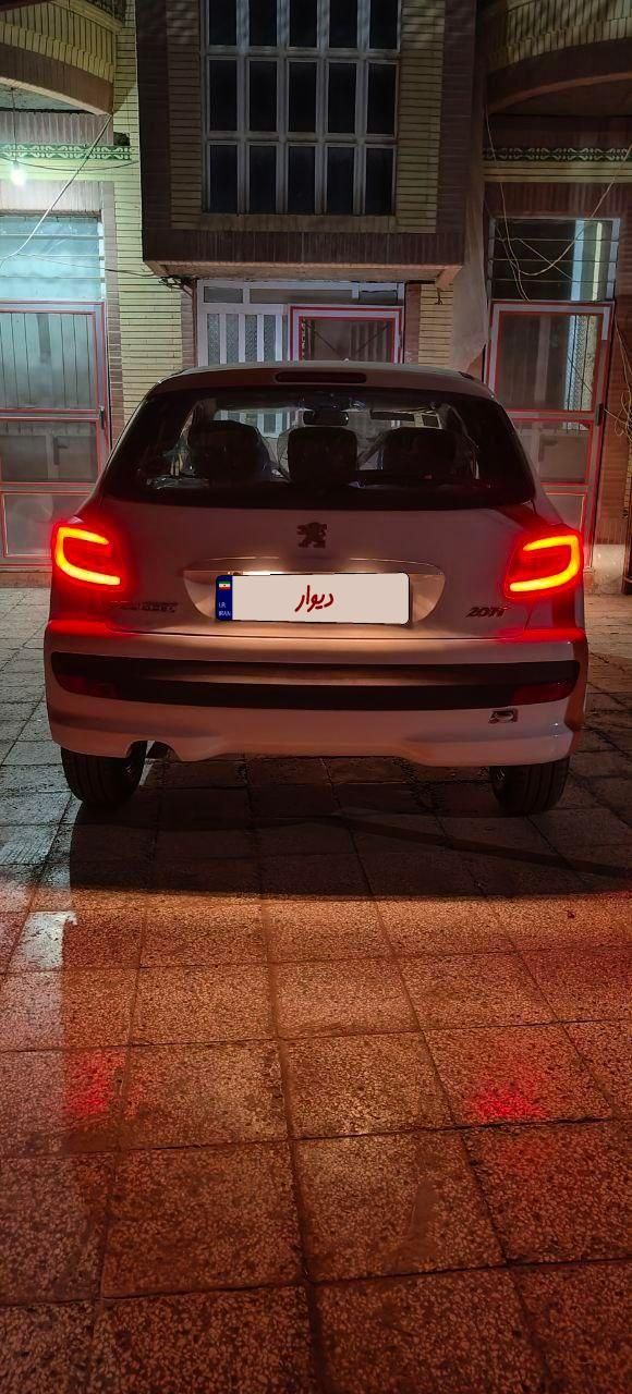 پژو 207 دنده‌ای - 1404