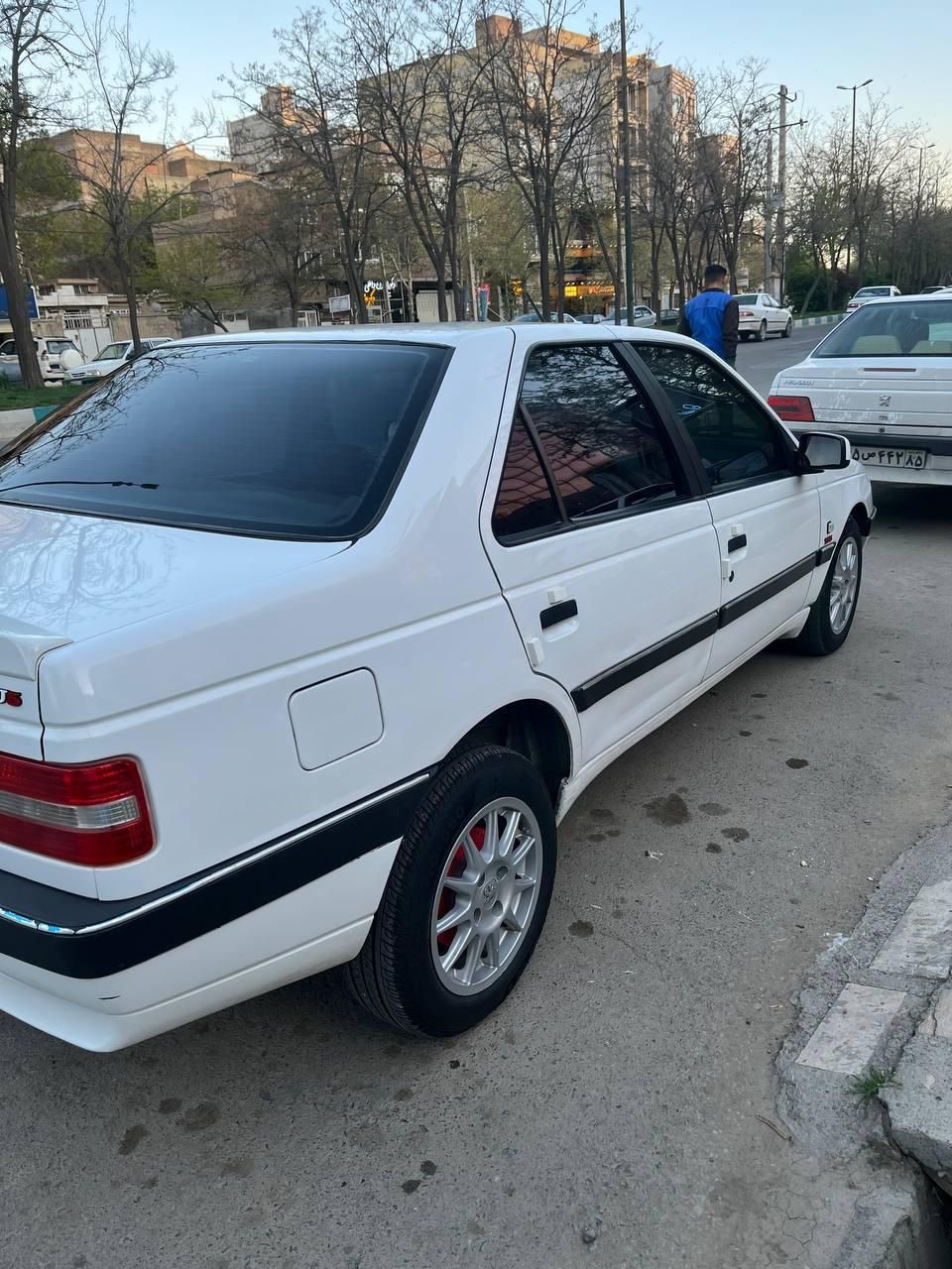 پژو 405 SLX بنزینی TU5 - 1390