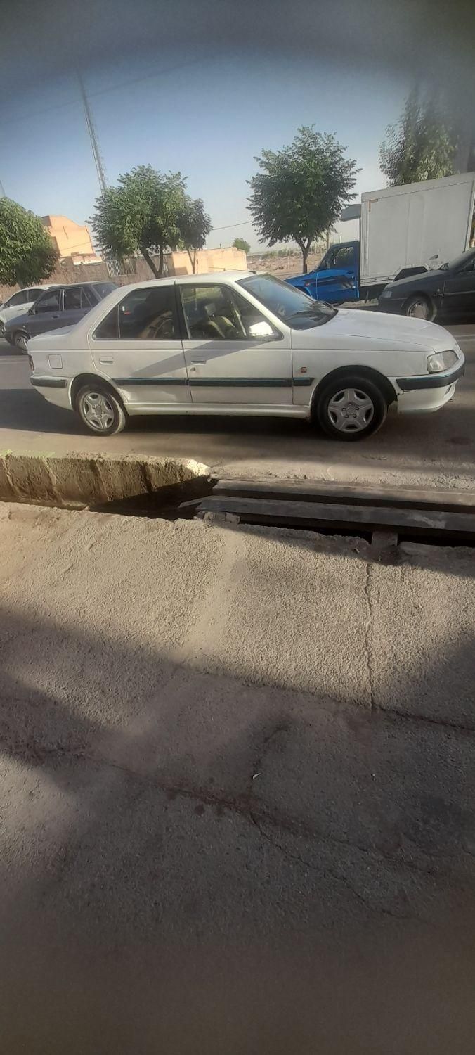 پژو پارس XU7ساده - 1390