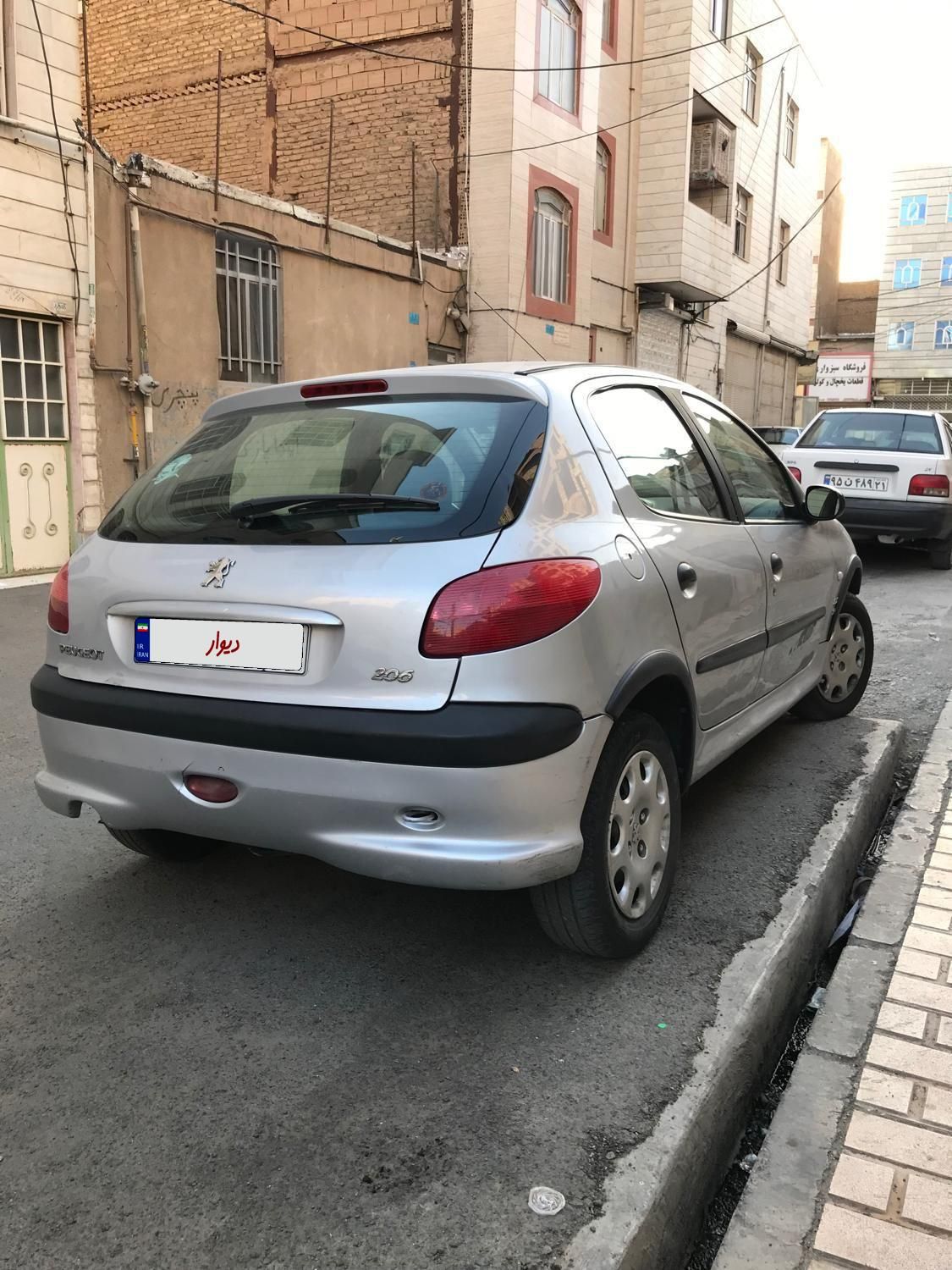 پژو 206 تیپ 3 - 1389