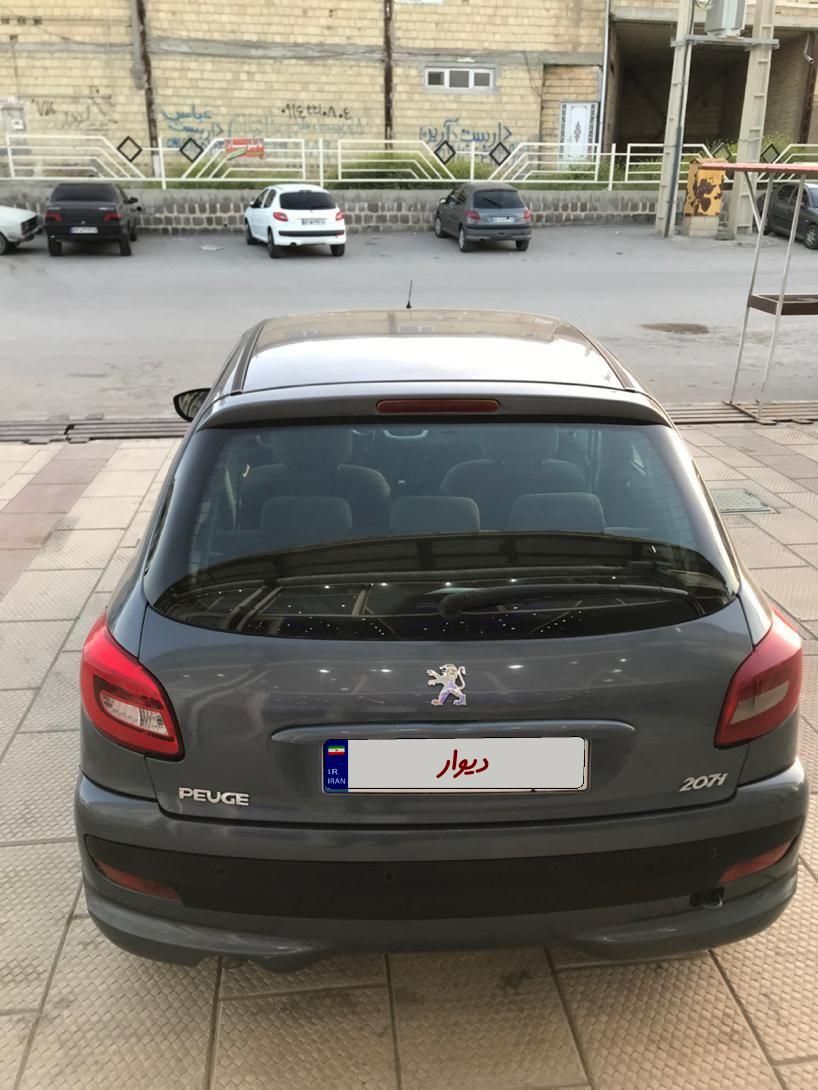 پژو 207 دنده‌ای - 1390