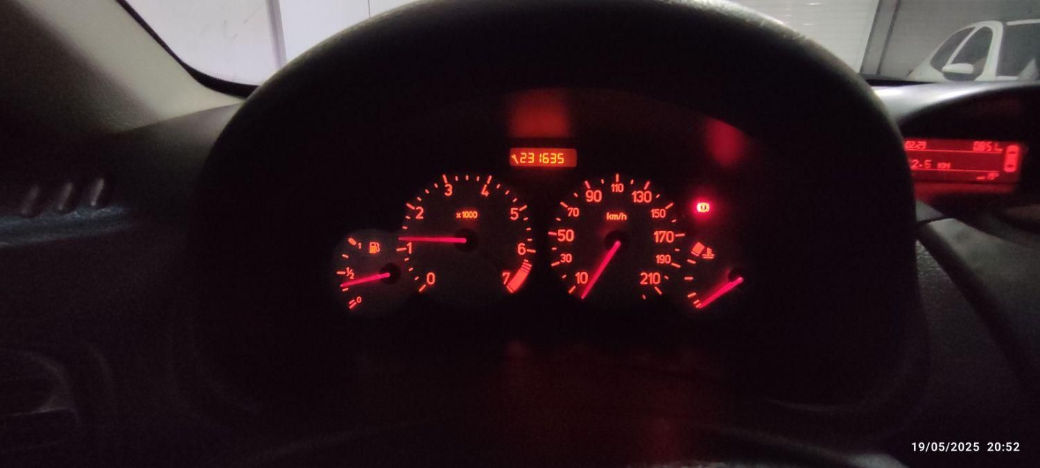 پژو 206 SD v8 - 1396