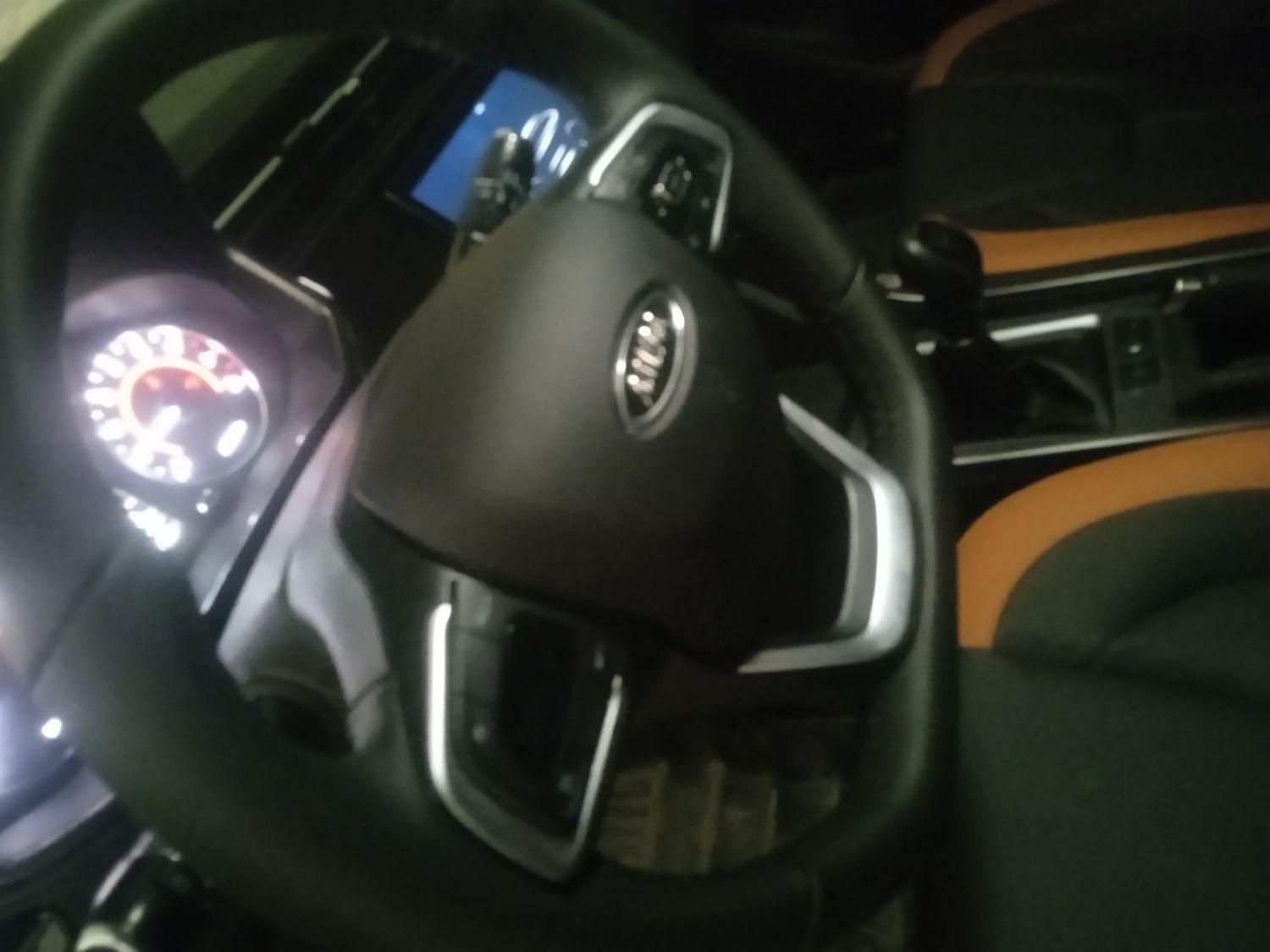 خودرو ام وی ام، X22 آگهی ann_18179046