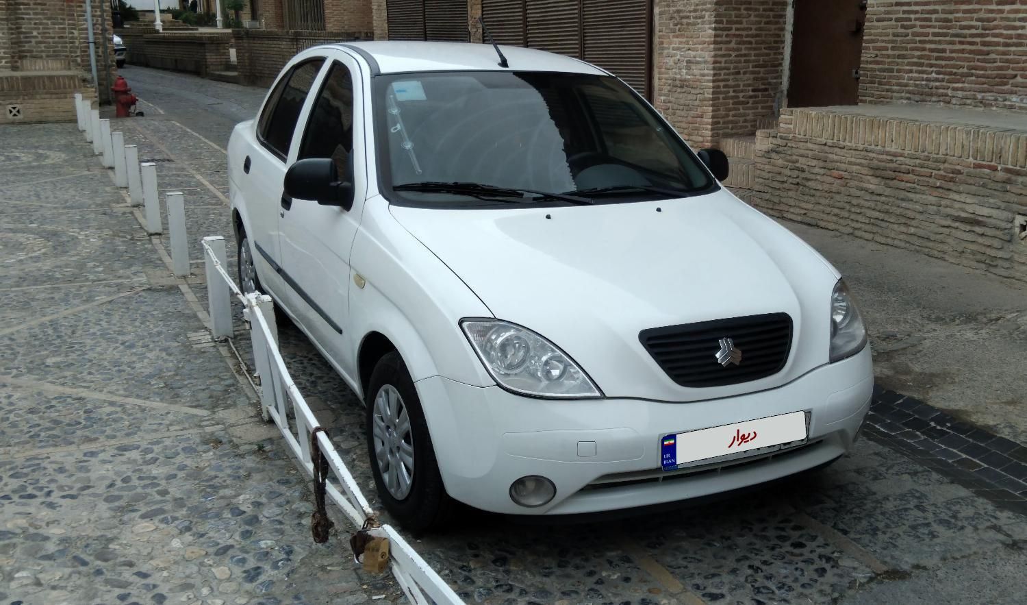 تیبا صندوق دار SX - 1395