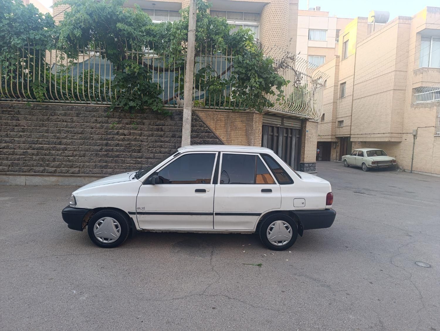 پراید صبا دنده‌ای - 1383