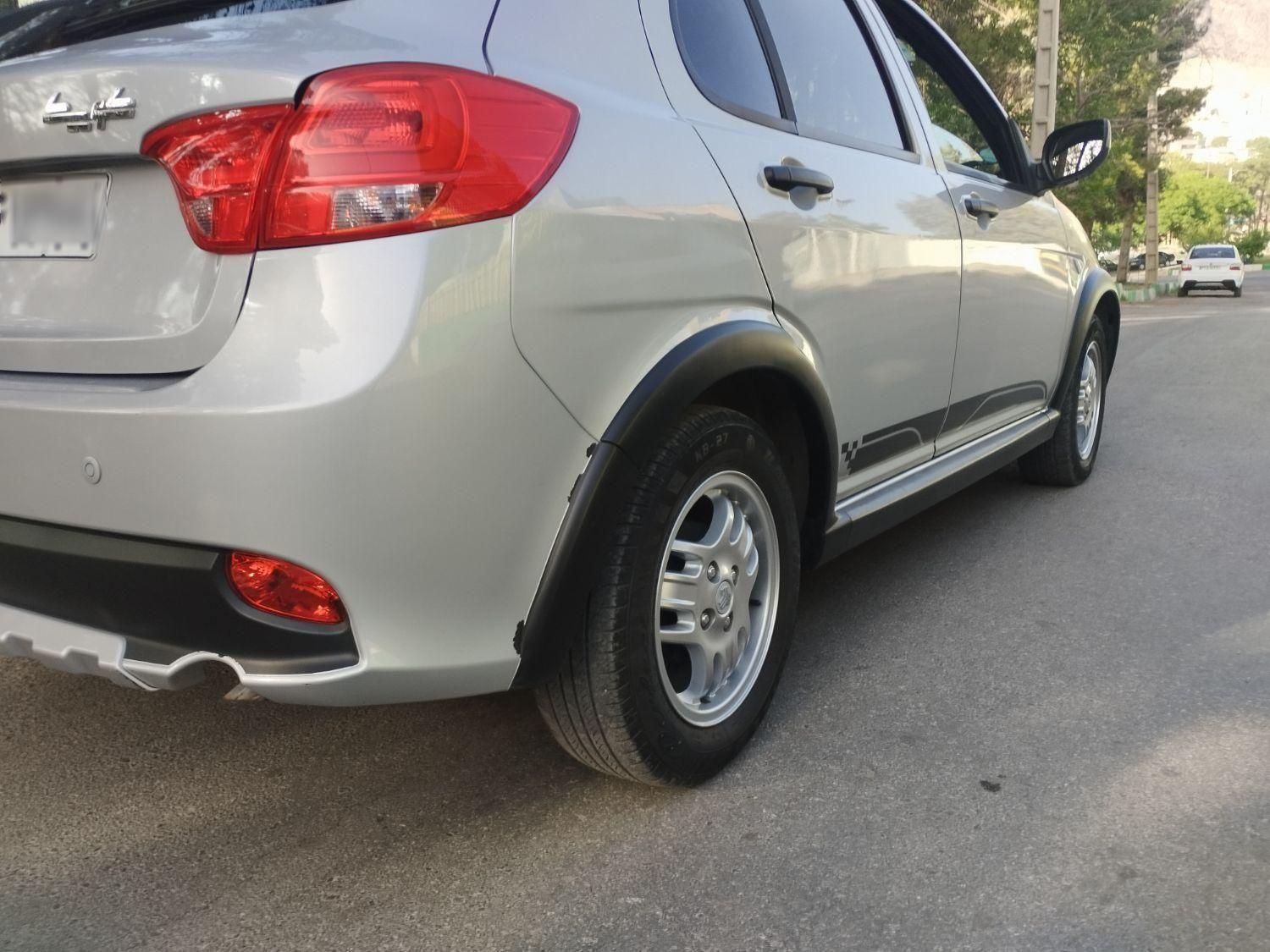 کوییک R دنده‌ای - 1401