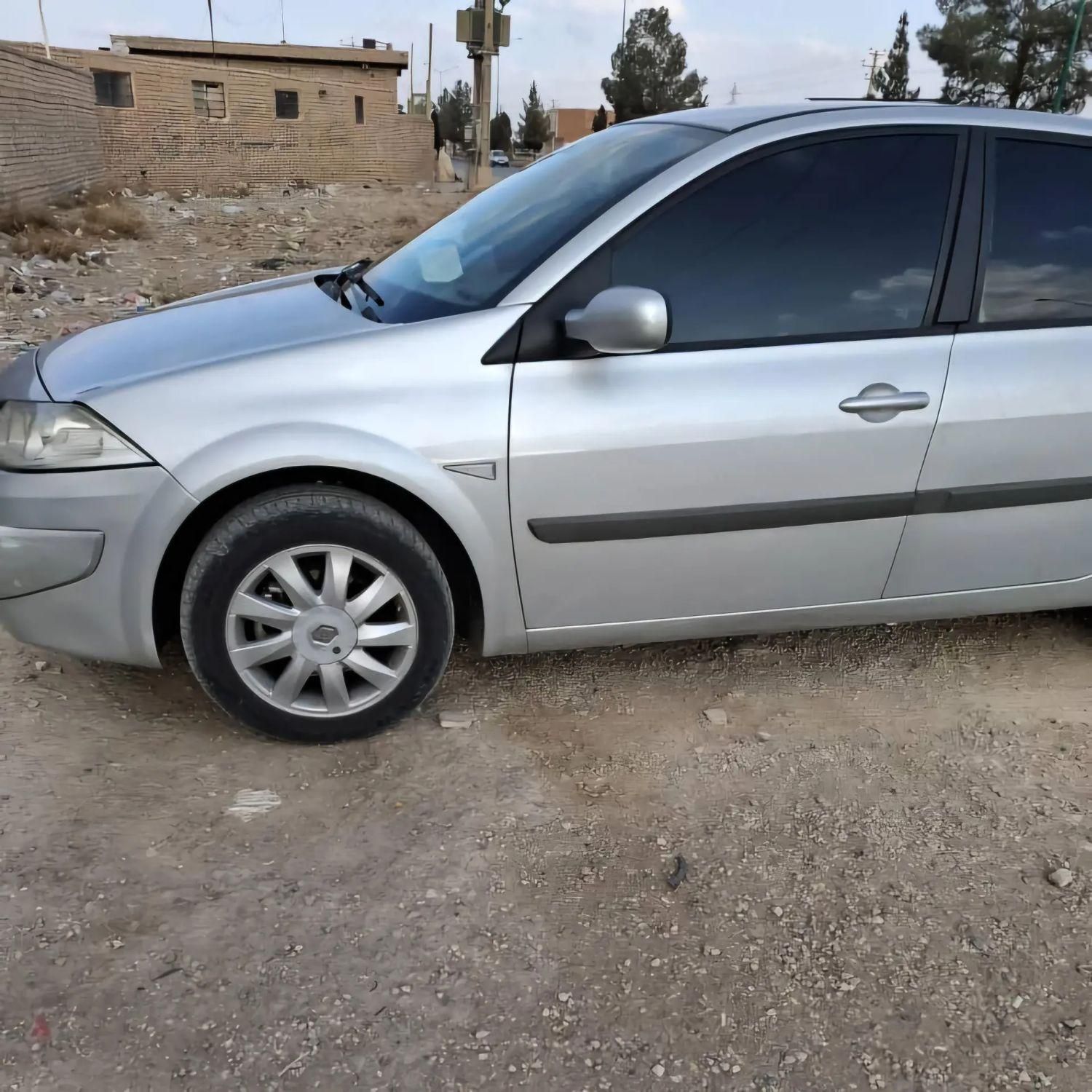 رنو مگان پارس خودرو 2000 - 2012