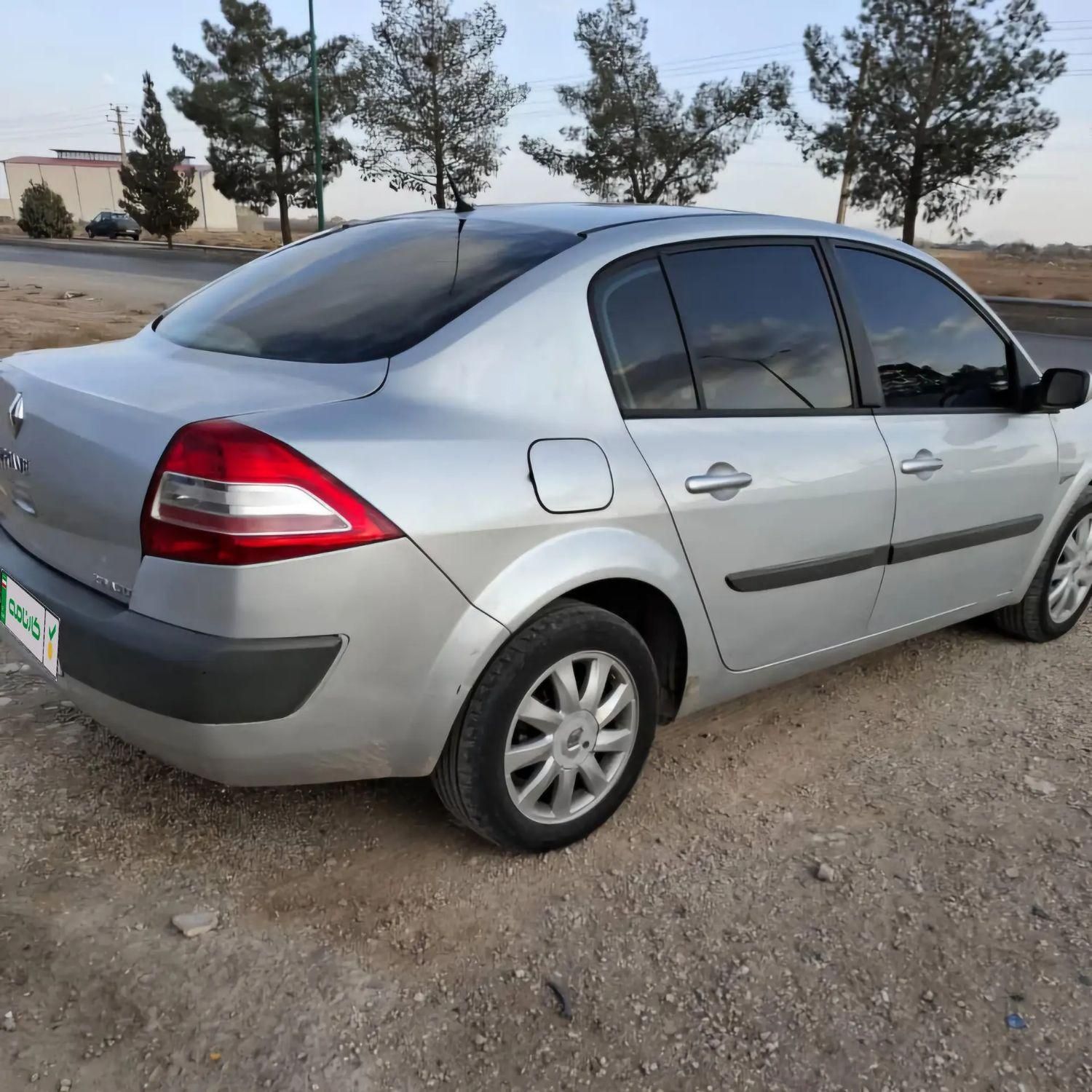 رنو مگان پارس خودرو 2000 - 2012