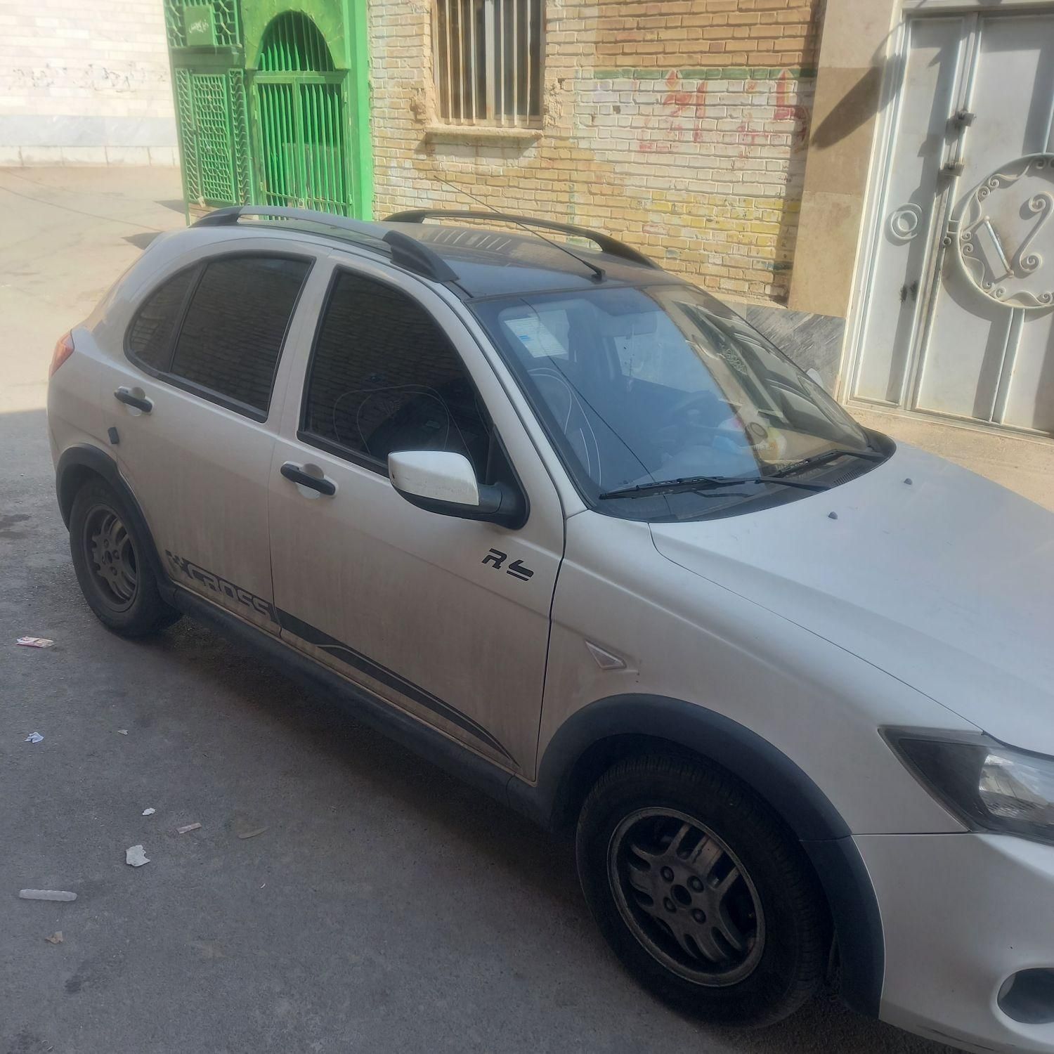 خودرو کوییک، R آگهی ann_18182338